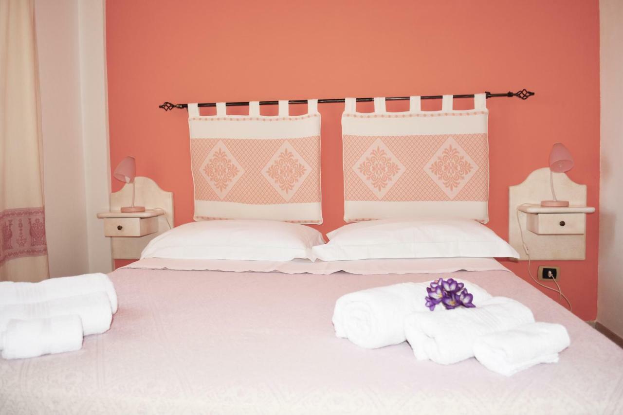 Casa Vacanza Porto Frailis Gia Porto Frailis B&B Àrbatax Dış mekan fotoğraf