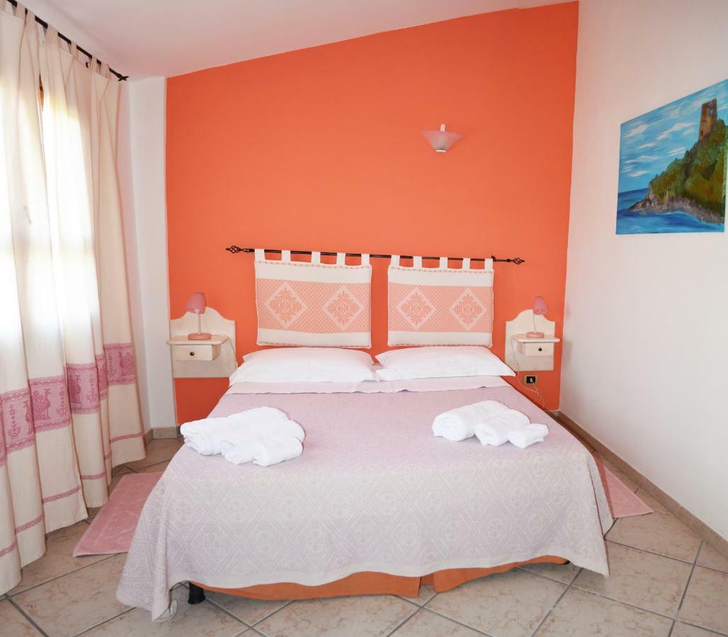 Casa Vacanza Porto Frailis Gia Porto Frailis B&B Àrbatax Dış mekan fotoğraf